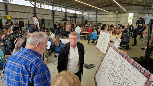 Unterschriftentafel s_260919_eet_pschug--24- Bergbau-Technik-Park – Aktuelles - 25. Espenhainer Ehemaligentreffen